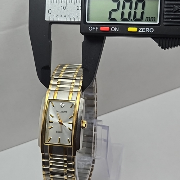 Waltham WTH13 Mens Tank Watch Gold Silver Tone Quartz Diamond Accent New Battery - Picture 5 of 10